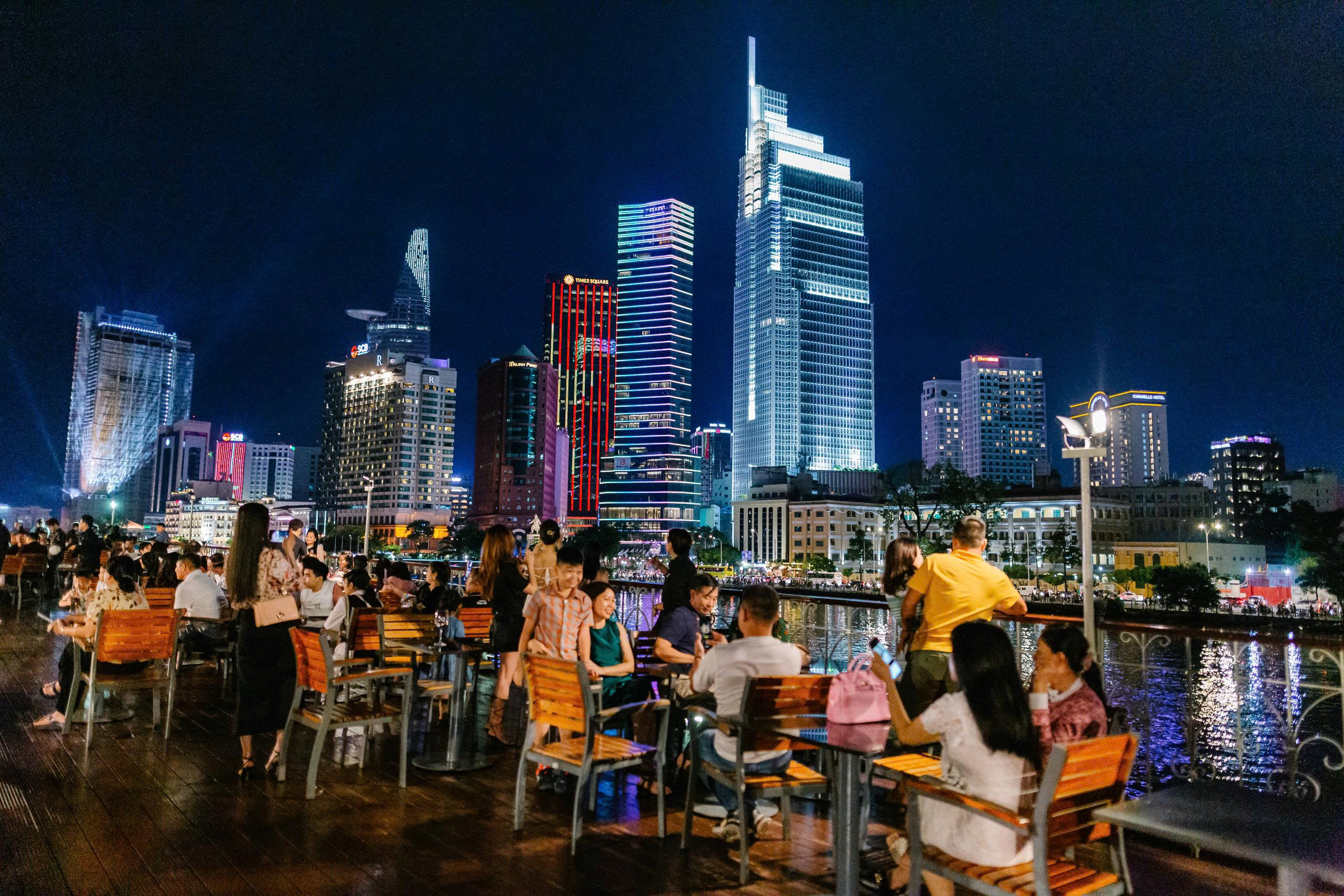 Toàn cảnh Sài Gòn về đêm